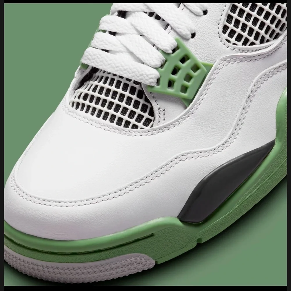 ❌SOLD❌ Air Jordan 4 Retro “Oil Green” sneakers, New in Box, M7 / W8.5 - Picture 7 of 13